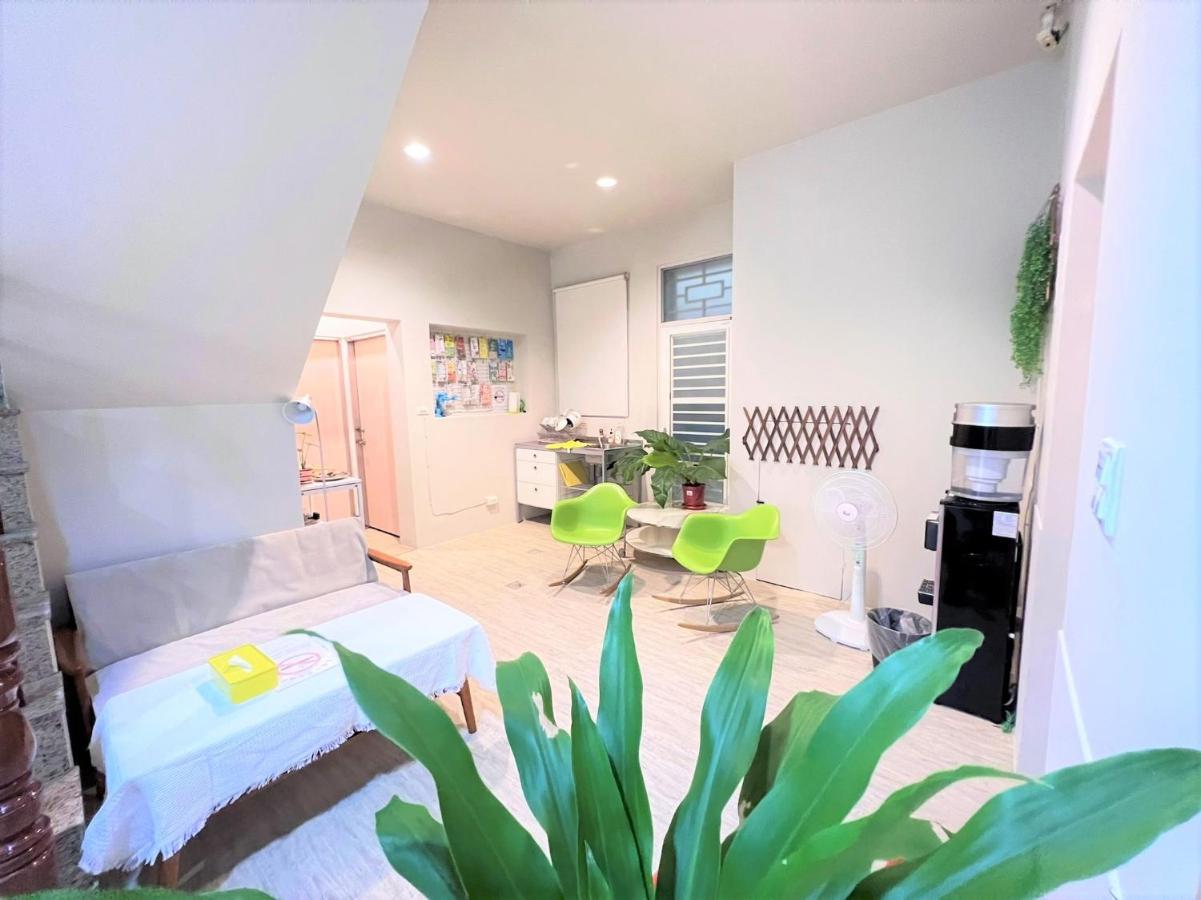 微趣 Wechill Hotel Tainan Exterior photo